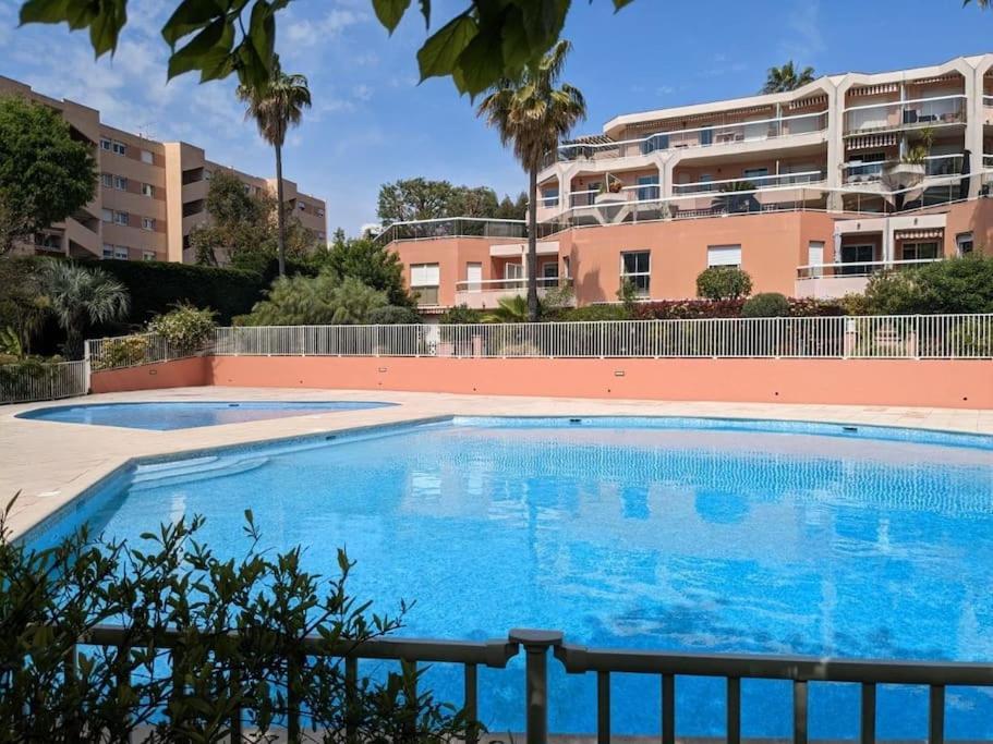 Appartement Vue Mer Sur Les Hauteurs De Nice Exterior foto