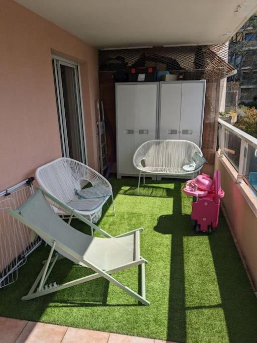 Appartement Vue Mer Sur Les Hauteurs De Nice Exterior foto