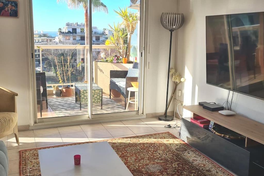 Appartement Vue Mer Sur Les Hauteurs De Nice Exterior foto