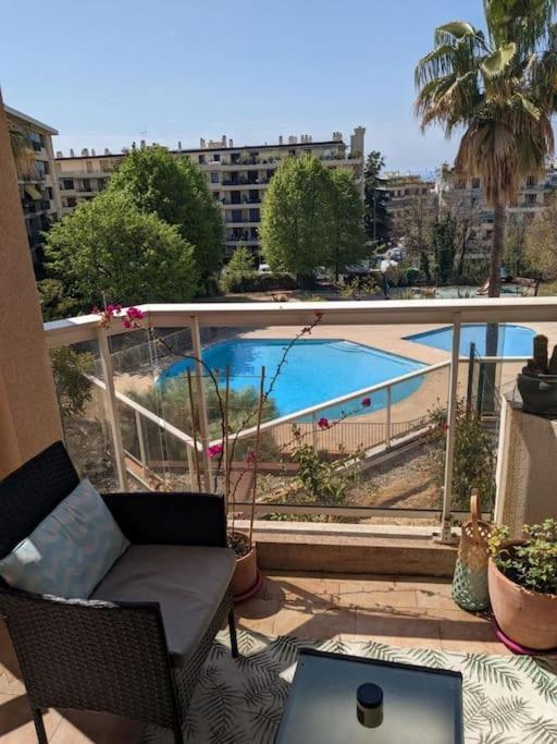 Appartement Vue Mer Sur Les Hauteurs De Nice Exterior foto